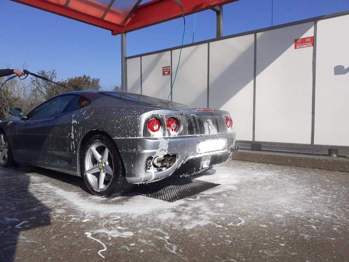 Lavage haute pression voiture Yzeure